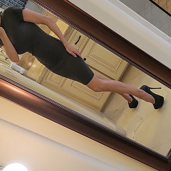 A'GACI Olive Green Ultra Suede Dress, M - Picture 7 of 16